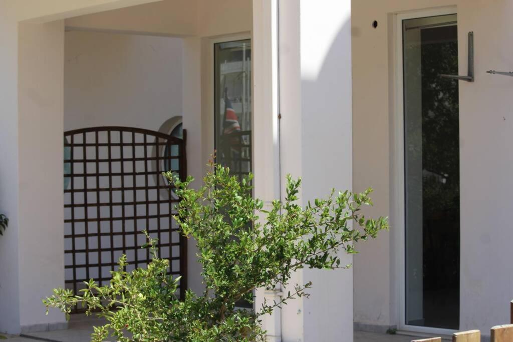 Spacious & Cozy Apartment, With Big Yard, In Kos Esterno foto