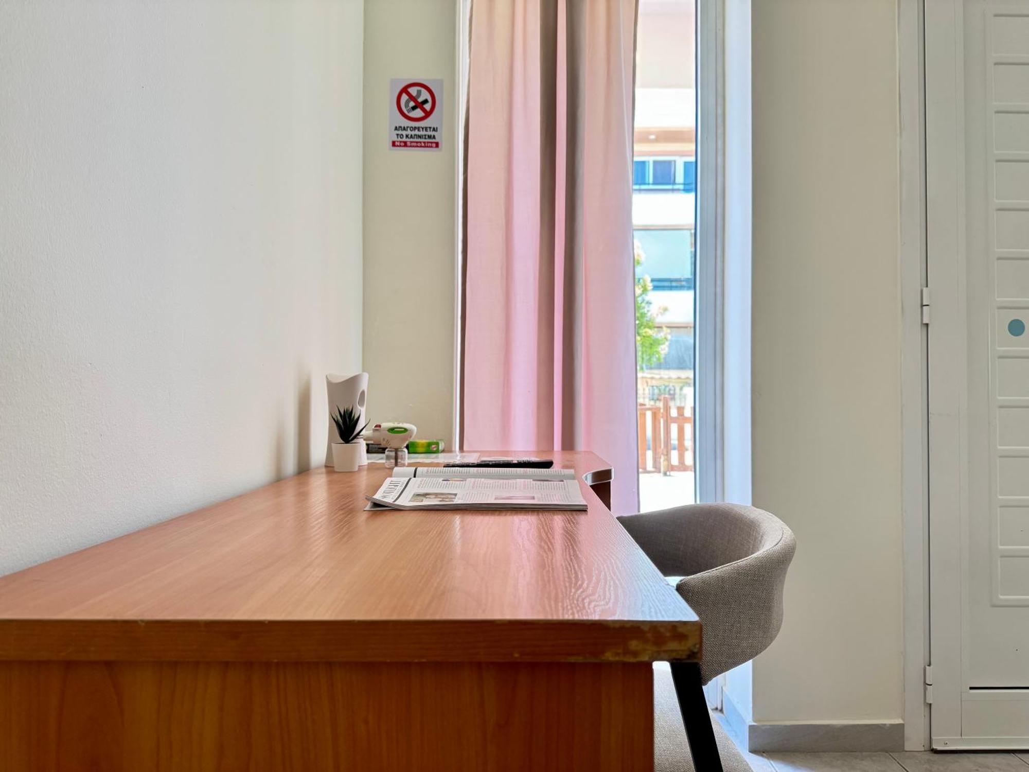 Spacious & Cozy Apartment, With Big Yard, In Kos Esterno foto
