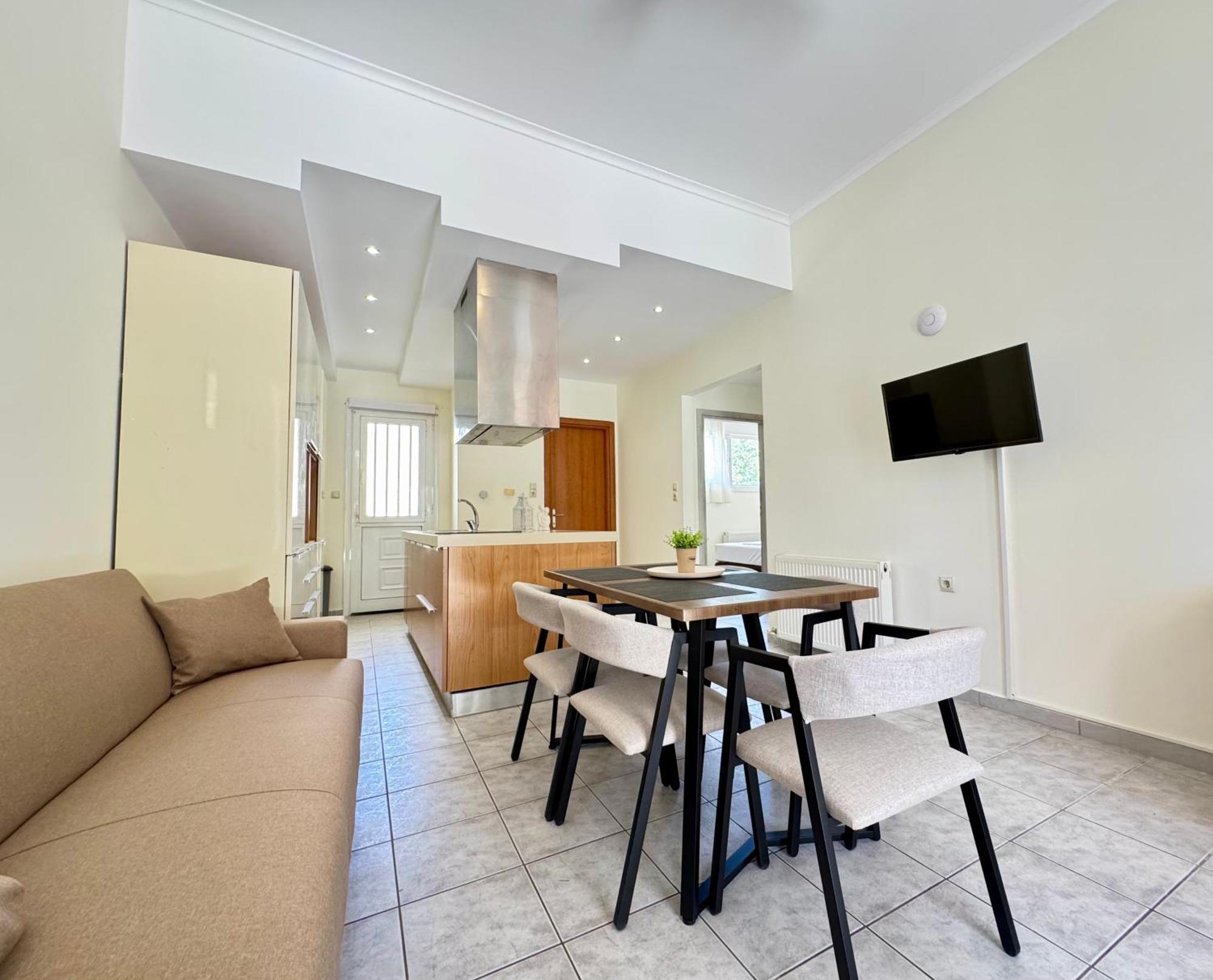 Spacious & Cozy Apartment, With Big Yard, In Kos Esterno foto